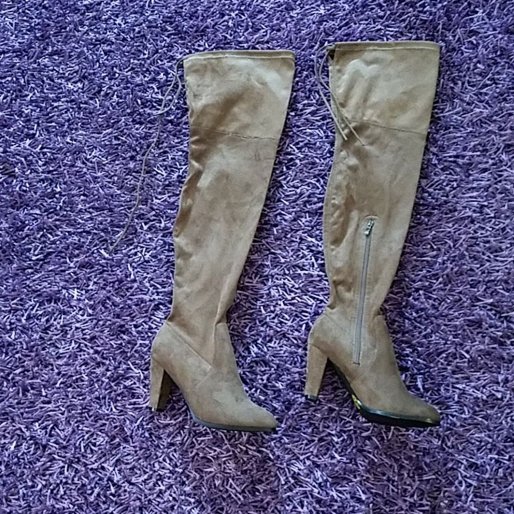 Women's boots - Picture 2 of 7